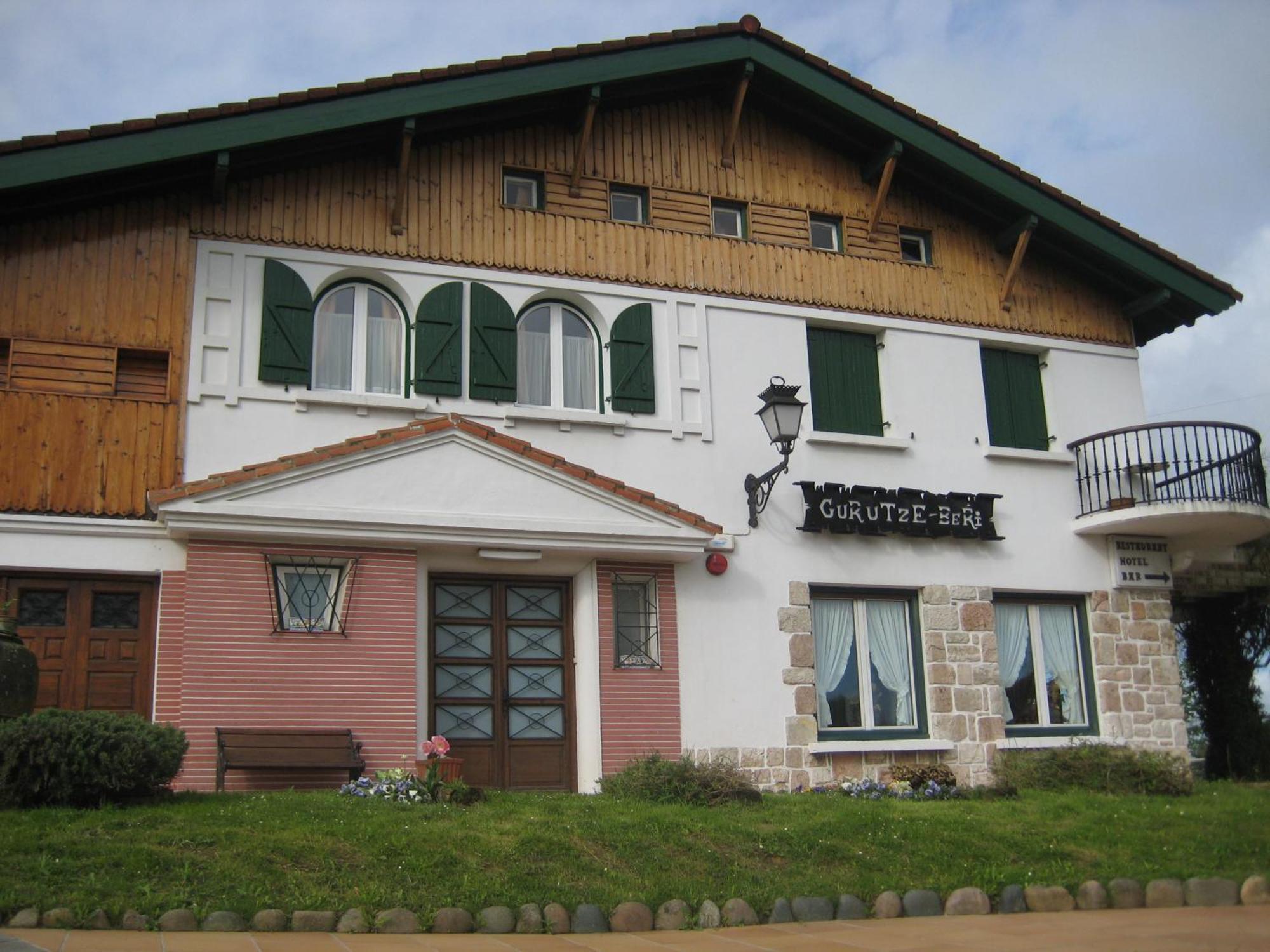 Hotel Gurutzeberri Oiartzun Exteriér fotografie