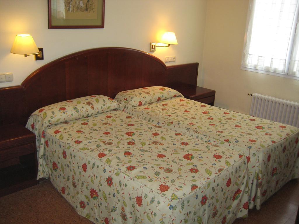 Hotel Gurutzeberri Oiartzun Pokoj fotografie